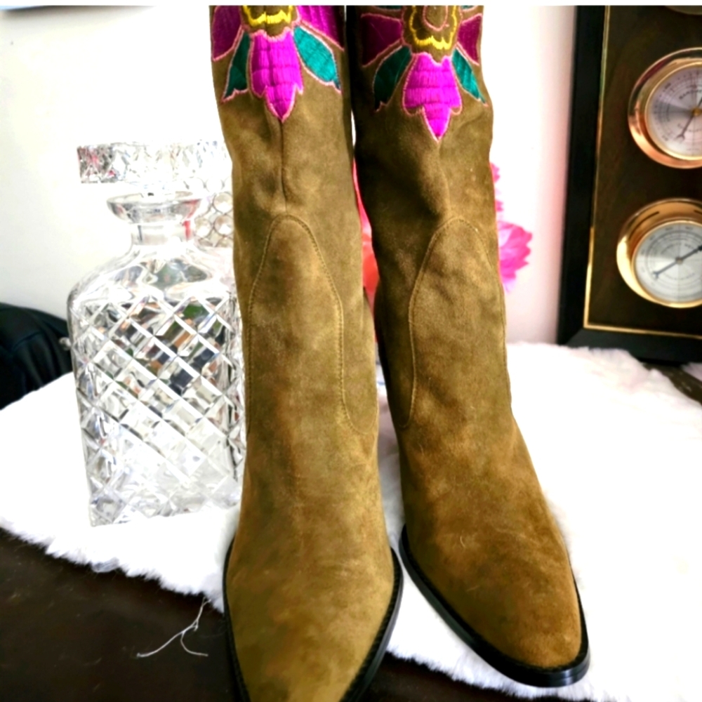 Gorgeous fall leather high heel boots